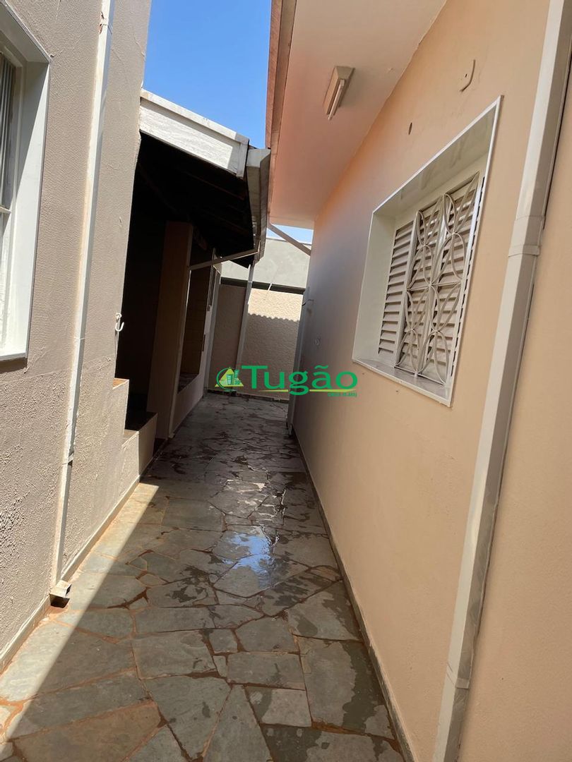 Imóvel Comercial com 4 quartos à venda, 300m² — foto 3 de 21