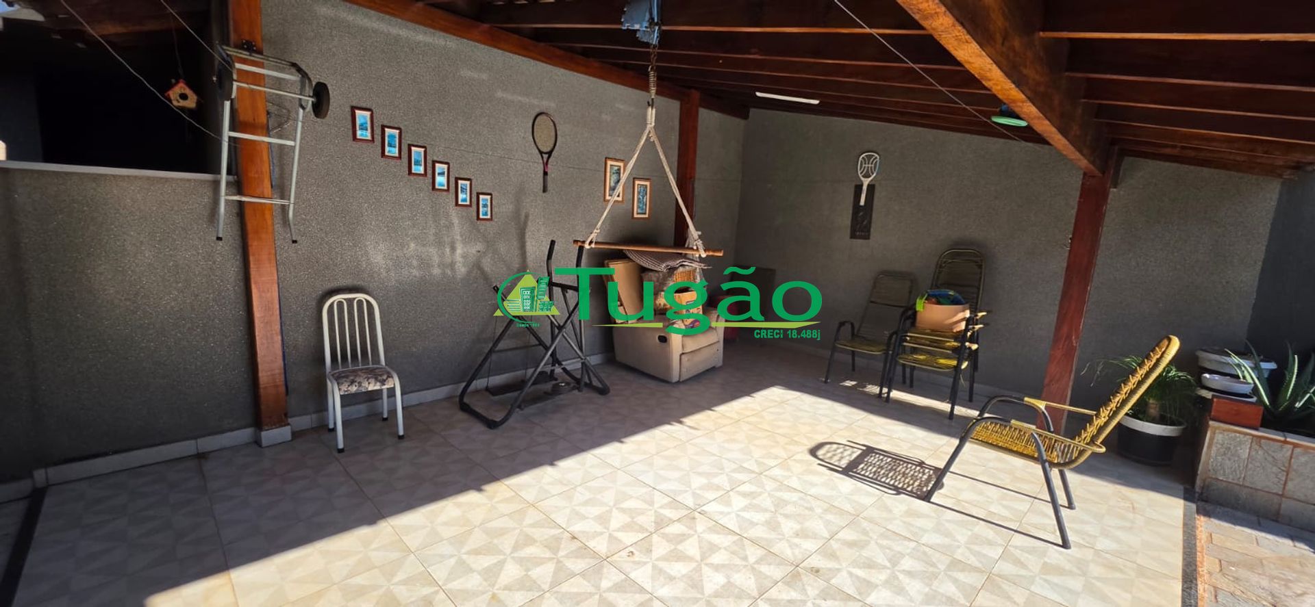 Casa com 4 quartos à venda, 320m² — foto 33 de 37