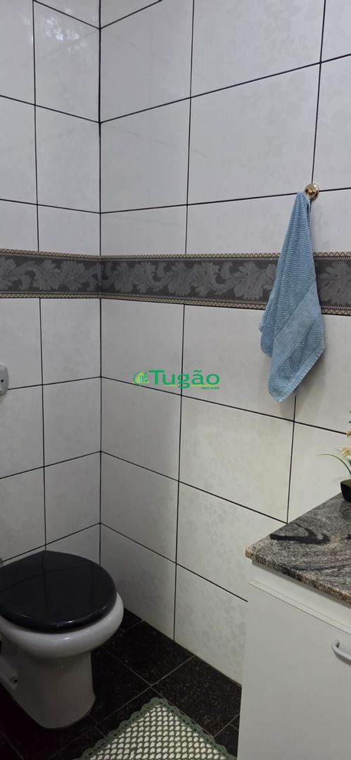 Casa com 4 quartos à venda, 320m² — foto 19 de 37