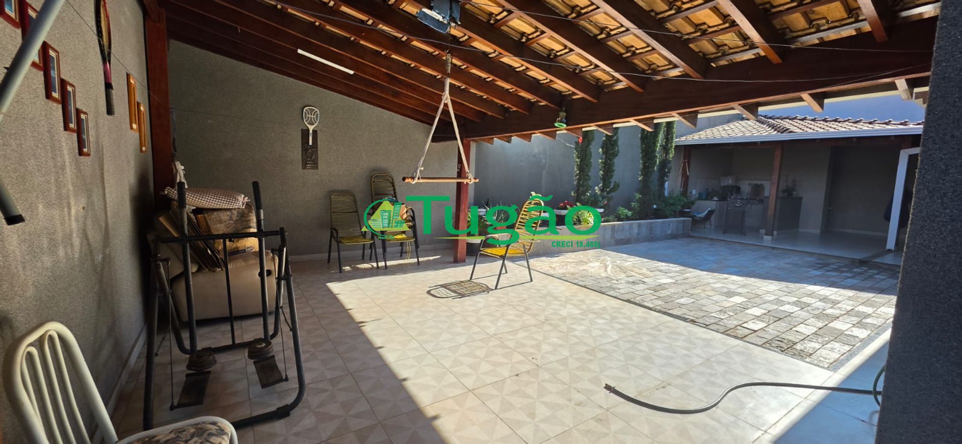 Casa com 4 quartos à venda, 320m² — foto 35 de 37