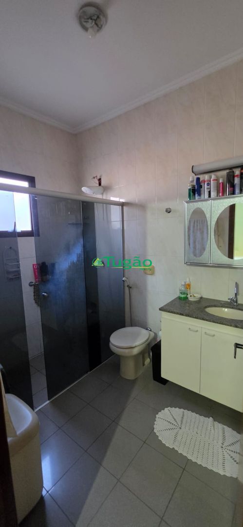 Casa com 4 quartos à venda, 320m² — foto 3 de 37