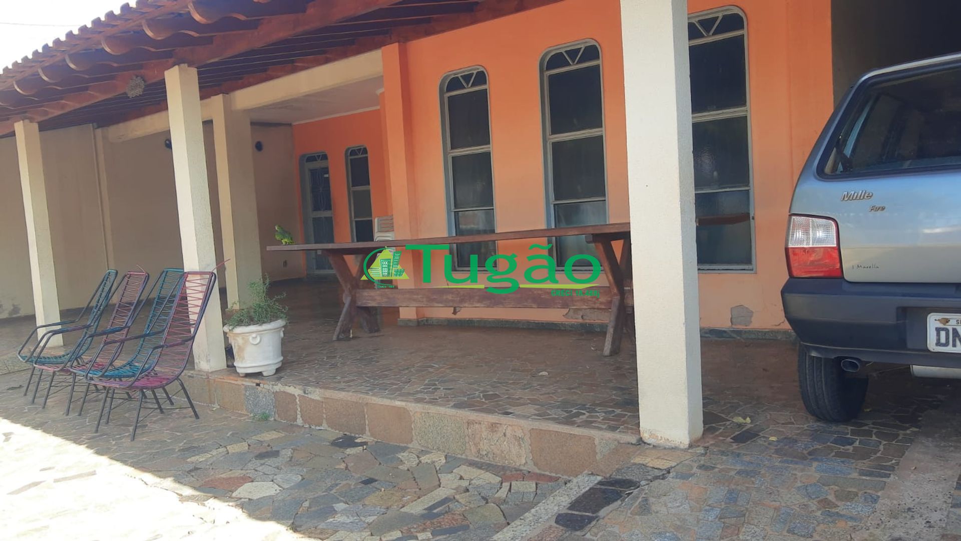 Casa com 3 quartos à venda, 269m² — foto 2 de 13