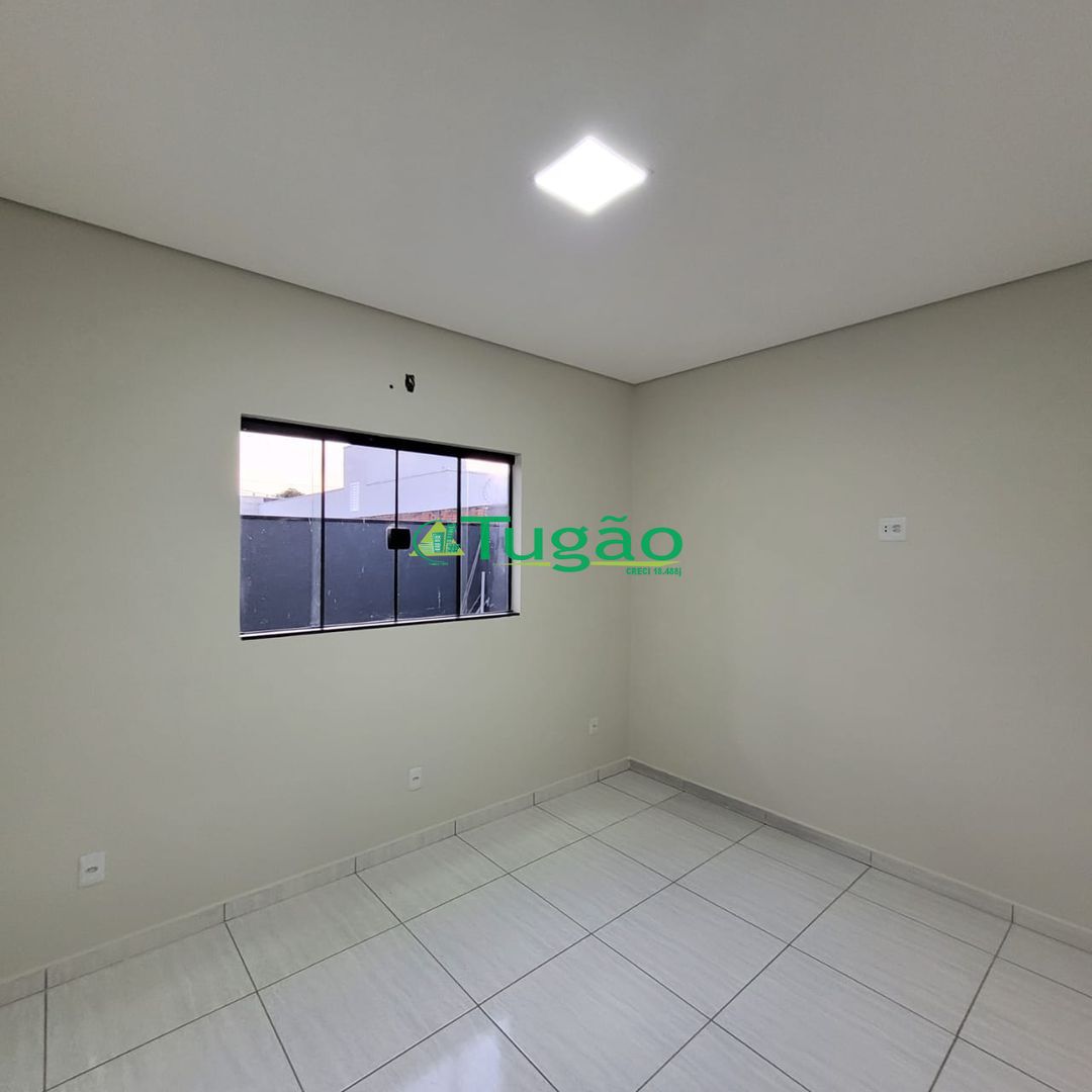 Casa com 3 quartos à venda, 142m² — foto 1 de 24