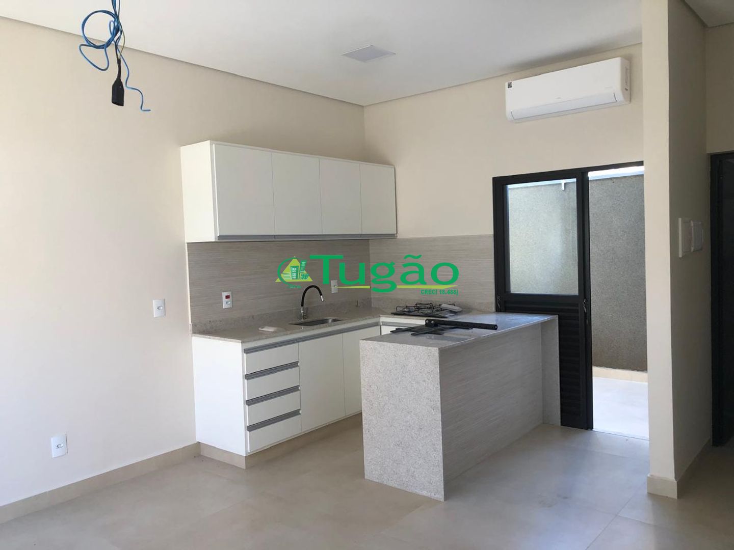 Kitnet com 1 quarto para aluguel, 30m² — foto 2 de 19