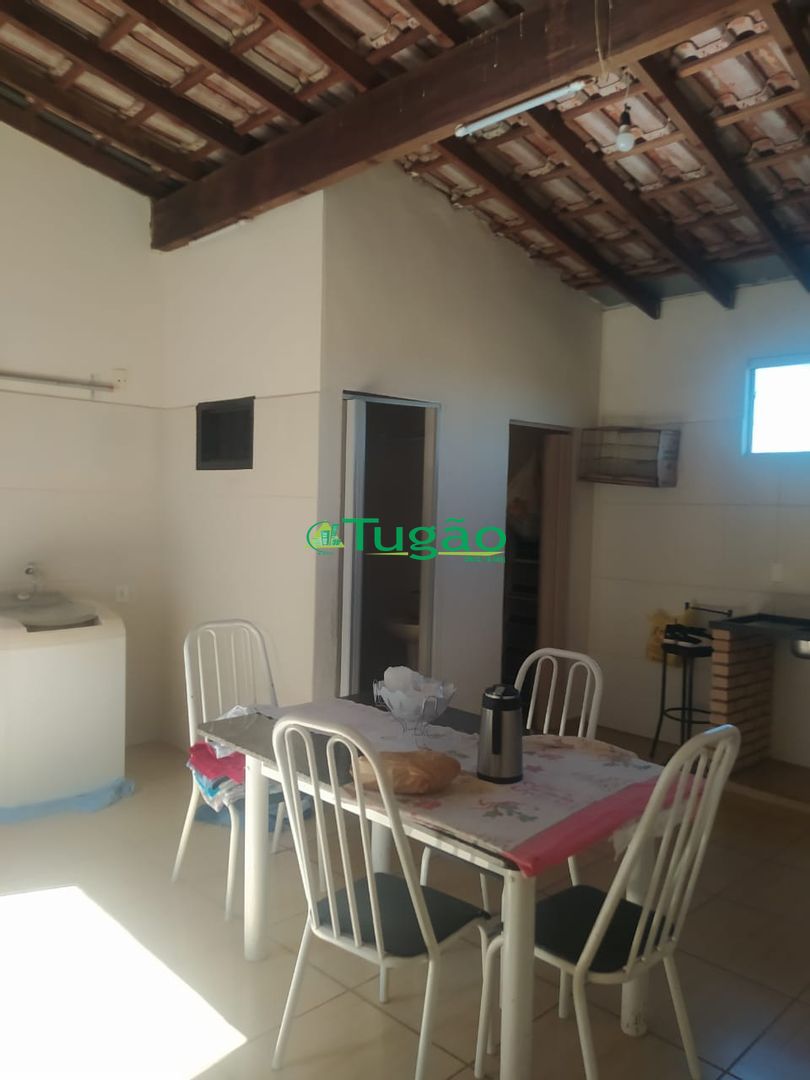 Casa com 2 quartos à venda, 150m² — foto 1 de 18