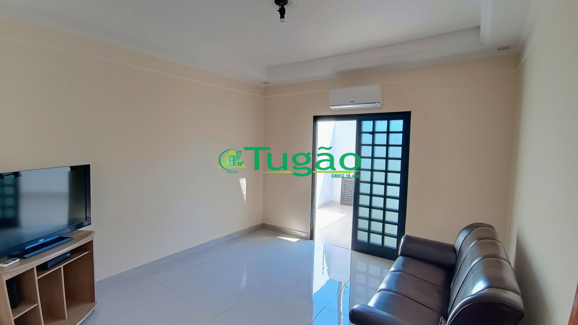 Casa com 3 quartos à venda, 210m² — foto 13 de 23