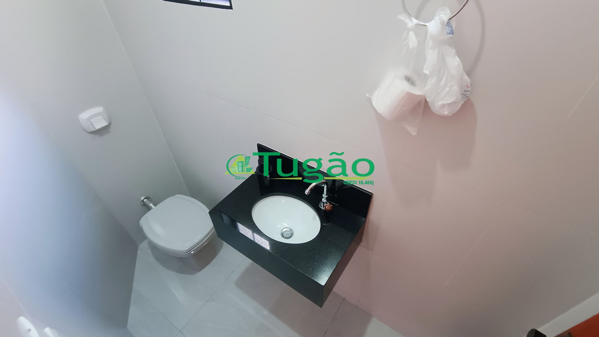 Casa com 3 quartos à venda, 210m² — foto 22 de 23