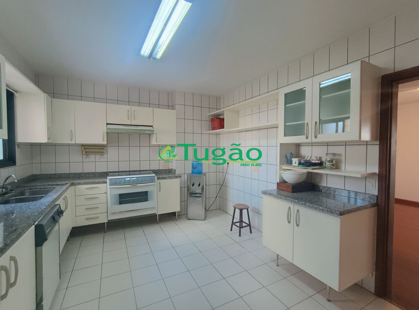 Apartamento com 3 quartos para aluguel, 160m² — foto 16 de 32