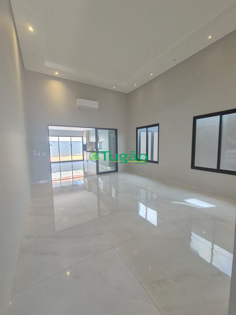 Casa de Condomínio com 3 quartos para aluguel, 210m² — foto 5 de 27
