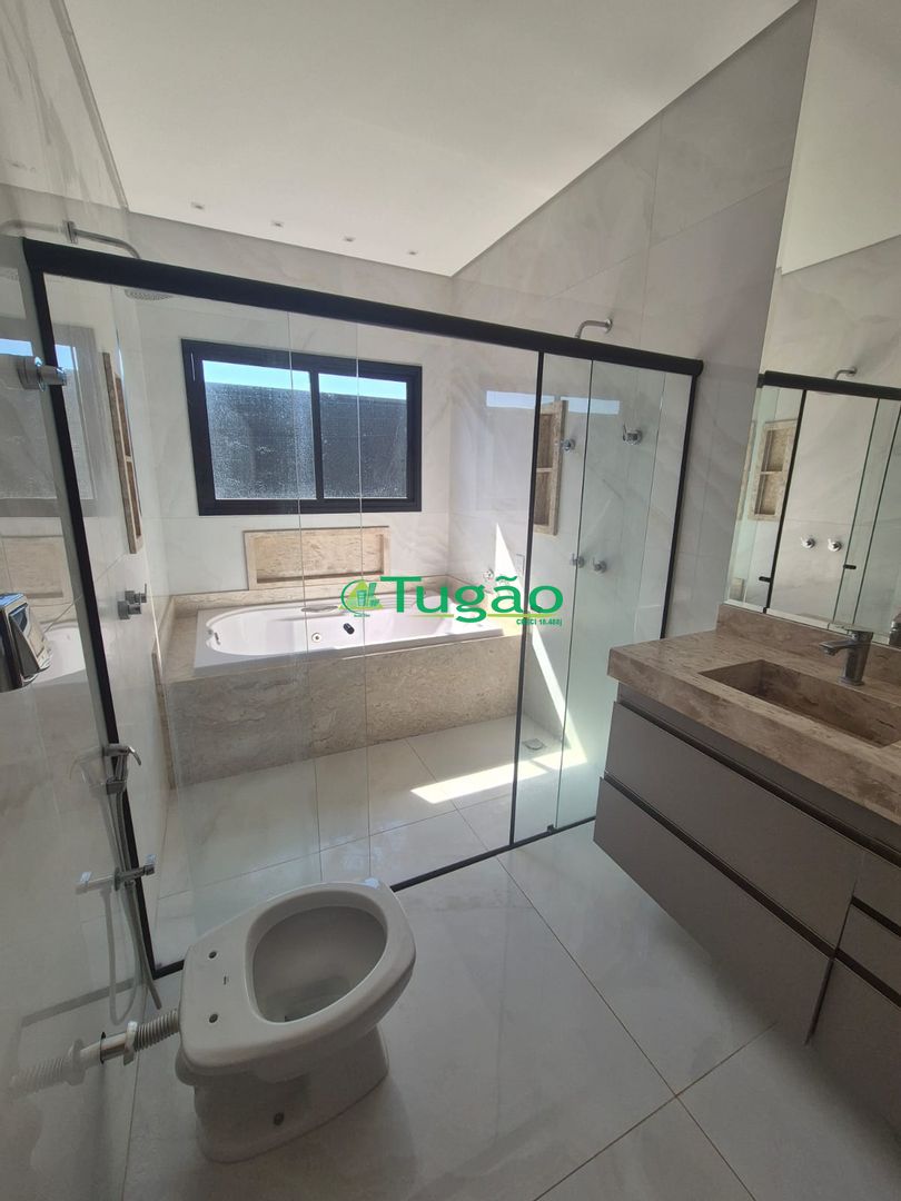 Casa de Condomínio com 3 quartos para aluguel, 210m² — foto 12 de 27
