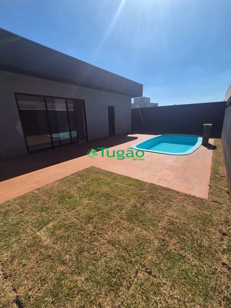 Casa de Condomínio com 3 quartos para aluguel, 210m² — foto 2 de 27