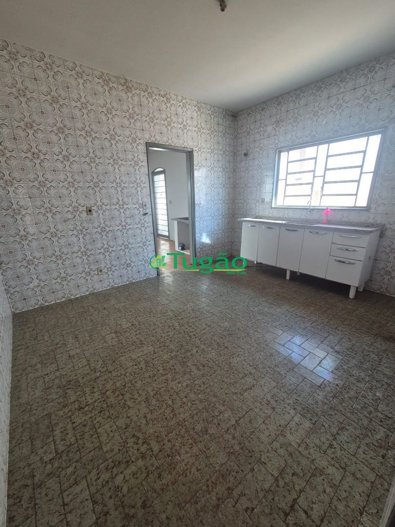 Imóvel Comercial com 3 quartos para aluguel, 120m² — foto 4 de 18