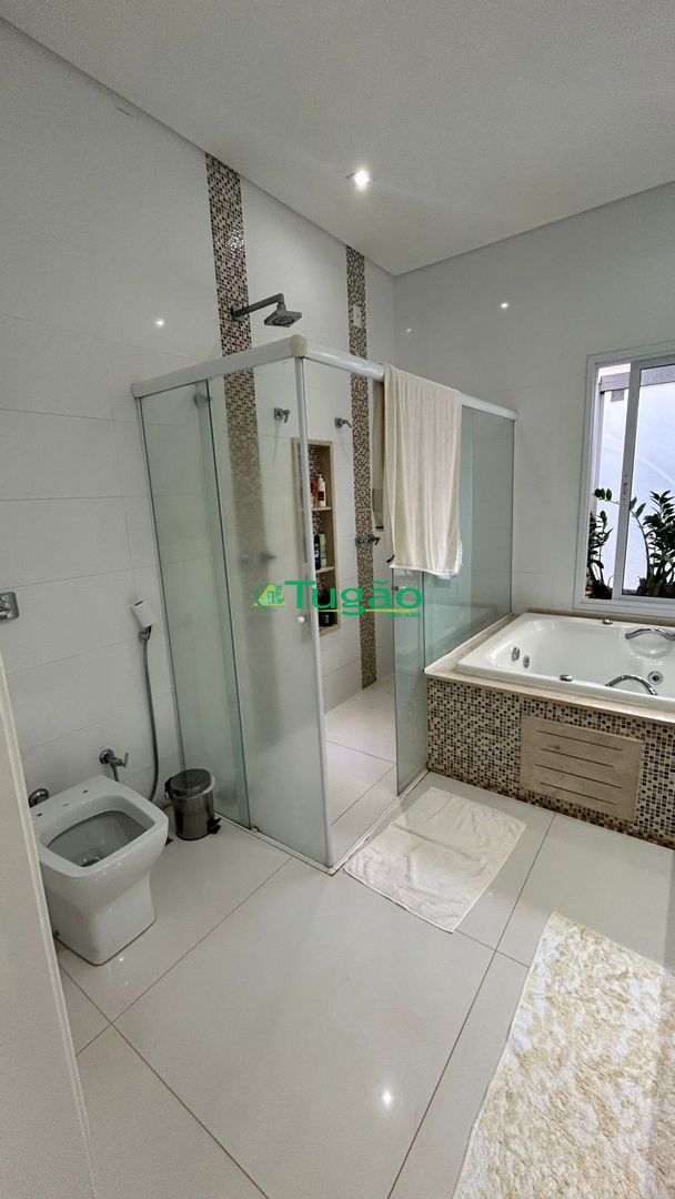 Casa de Condomínio com 4 quartos à venda, 290m² — foto 24 de 28