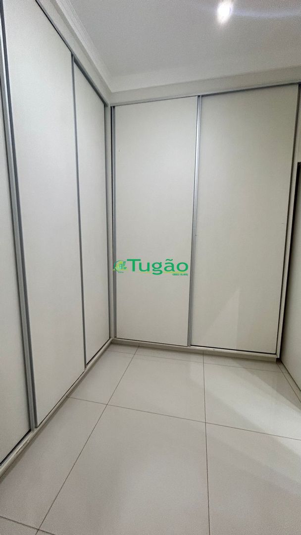 Casa de Condomínio com 4 quartos à venda, 290m² — foto 23 de 28