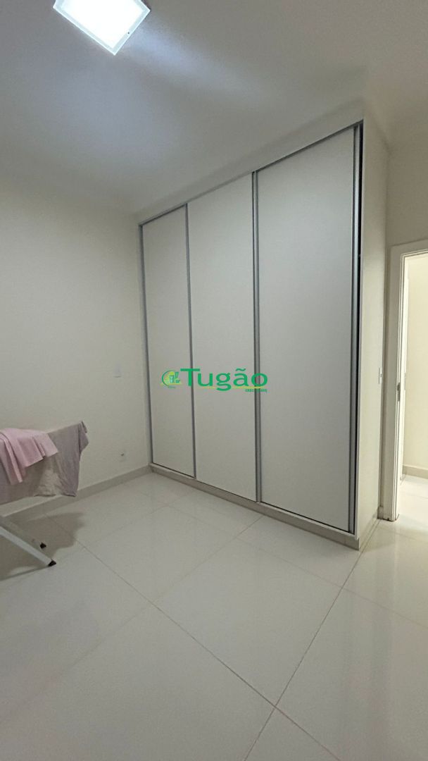 Casa de Condomínio com 4 quartos à venda, 290m² — foto 13 de 28