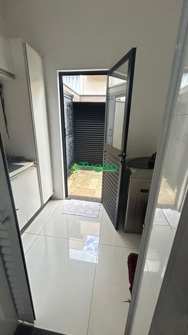 Casa de Condomínio com 4 quartos à venda, 290m² — foto 26 de 28