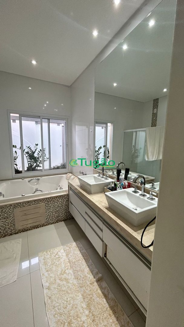 Casa de Condomínio com 4 quartos à venda, 290m² — foto 25 de 28