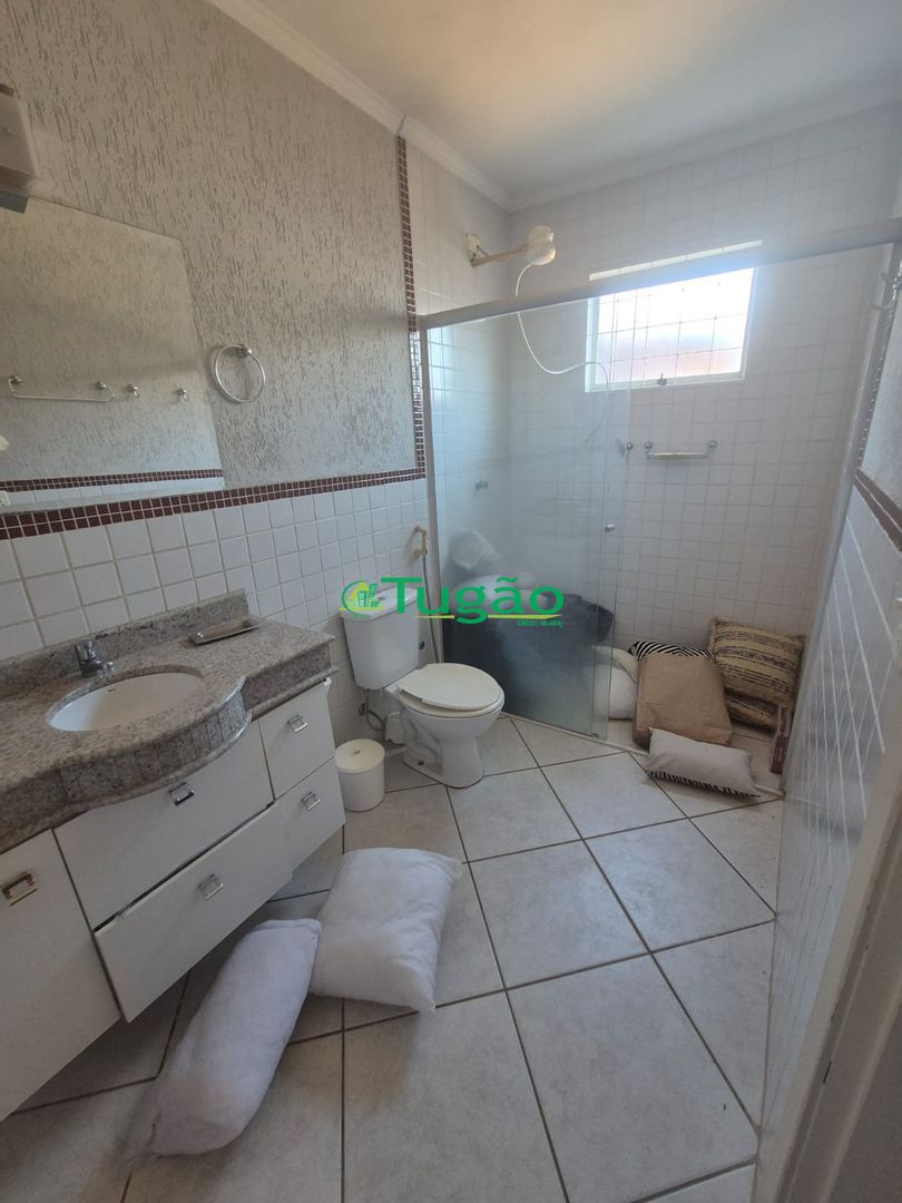 Casa com 4 quartos à venda, 280m² — foto 30 de 38