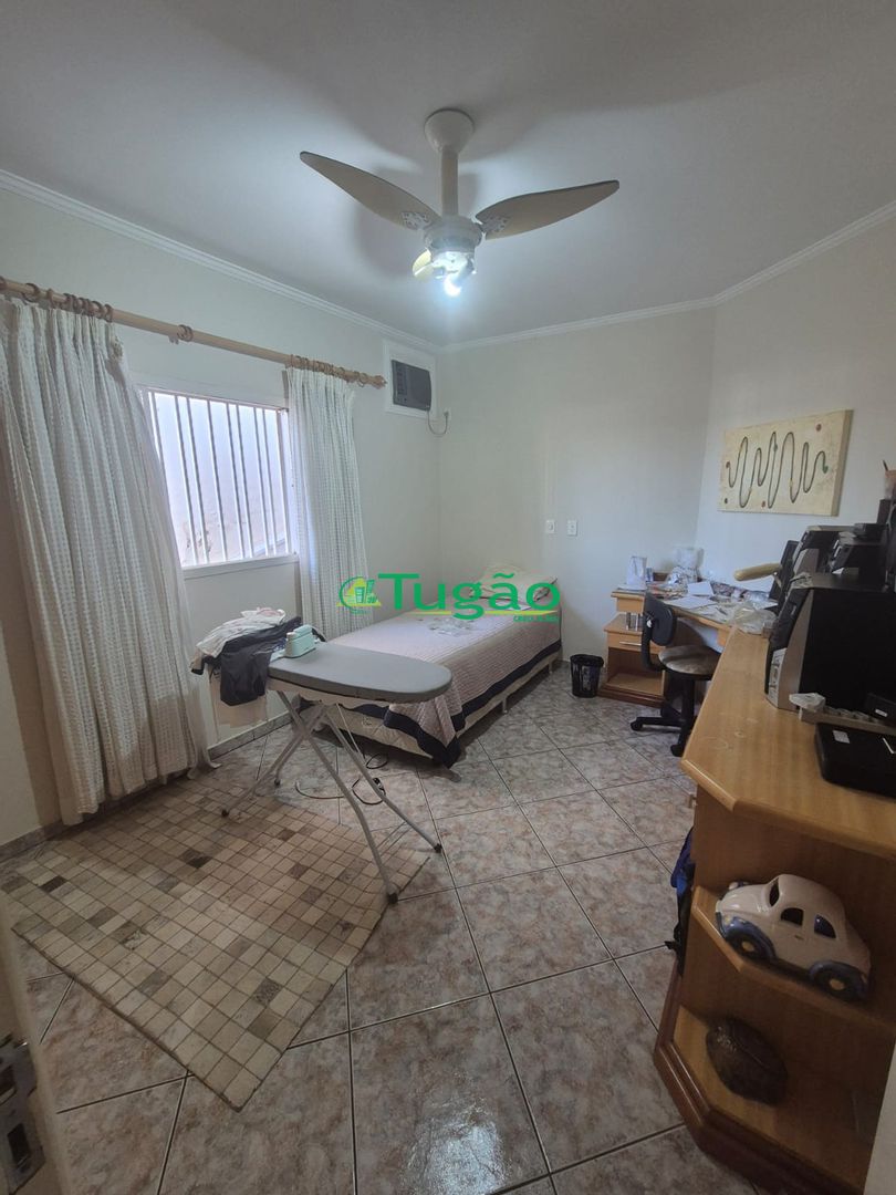 Casa com 4 quartos à venda, 280m² — foto 12 de 38