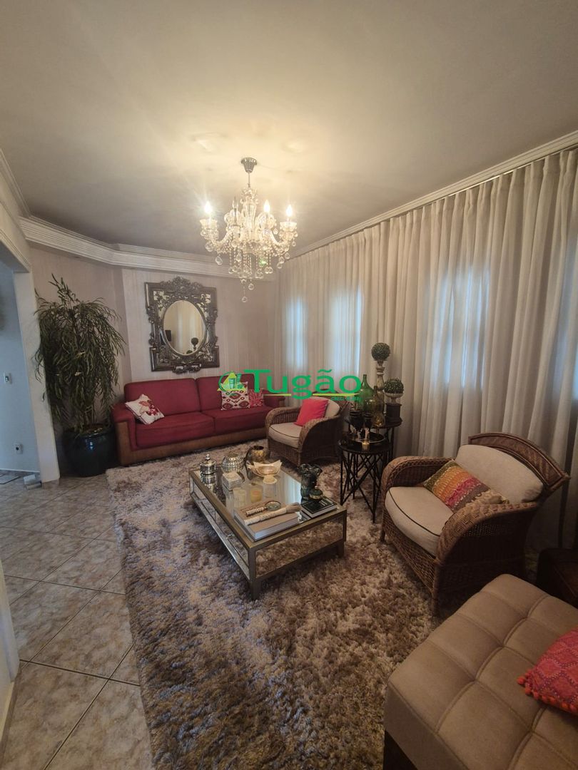 Casa com 4 quartos à venda, 280m² — foto 9 de 38