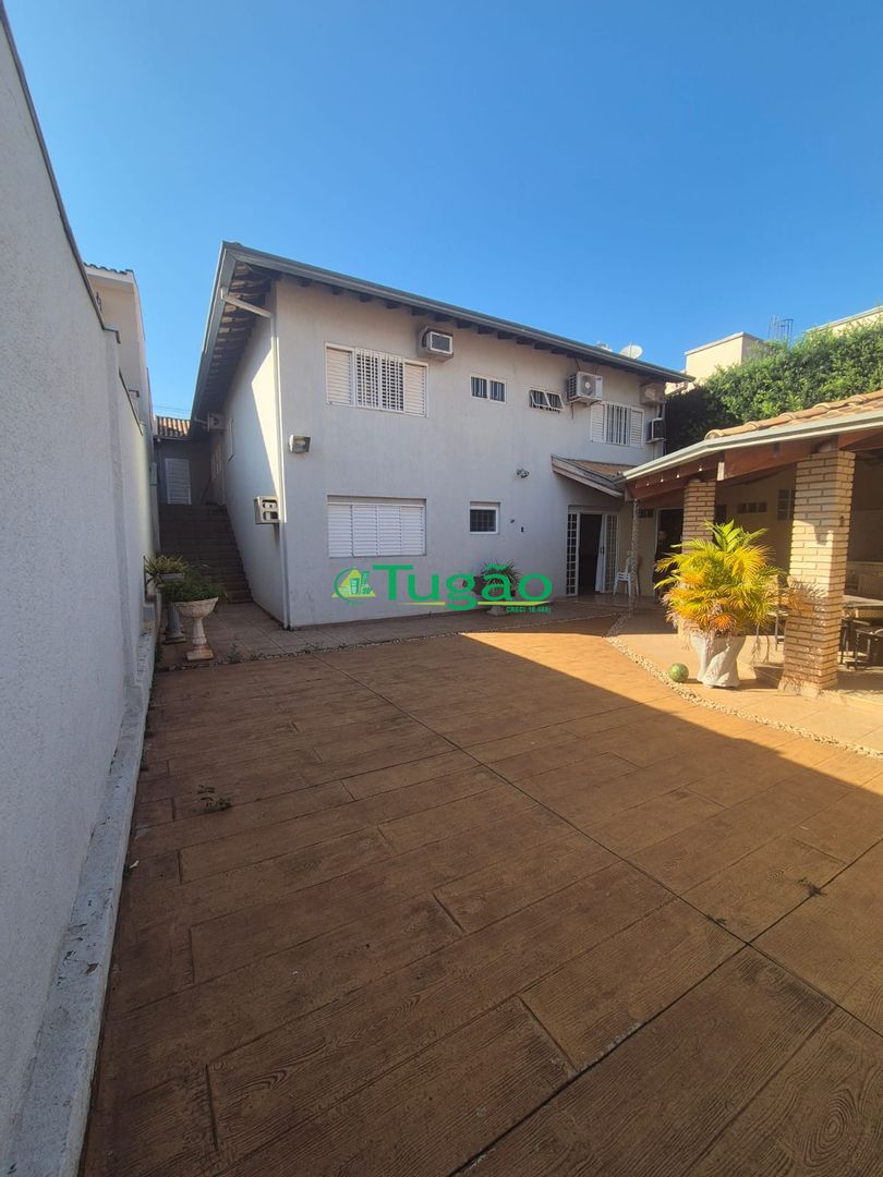 Casa com 4 quartos à venda, 280m² — foto 29 de 38