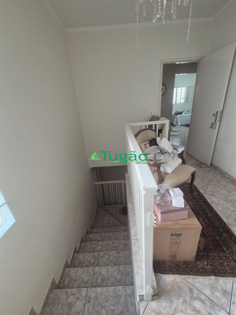 Casa com 4 quartos à venda, 280m² — foto 13 de 38