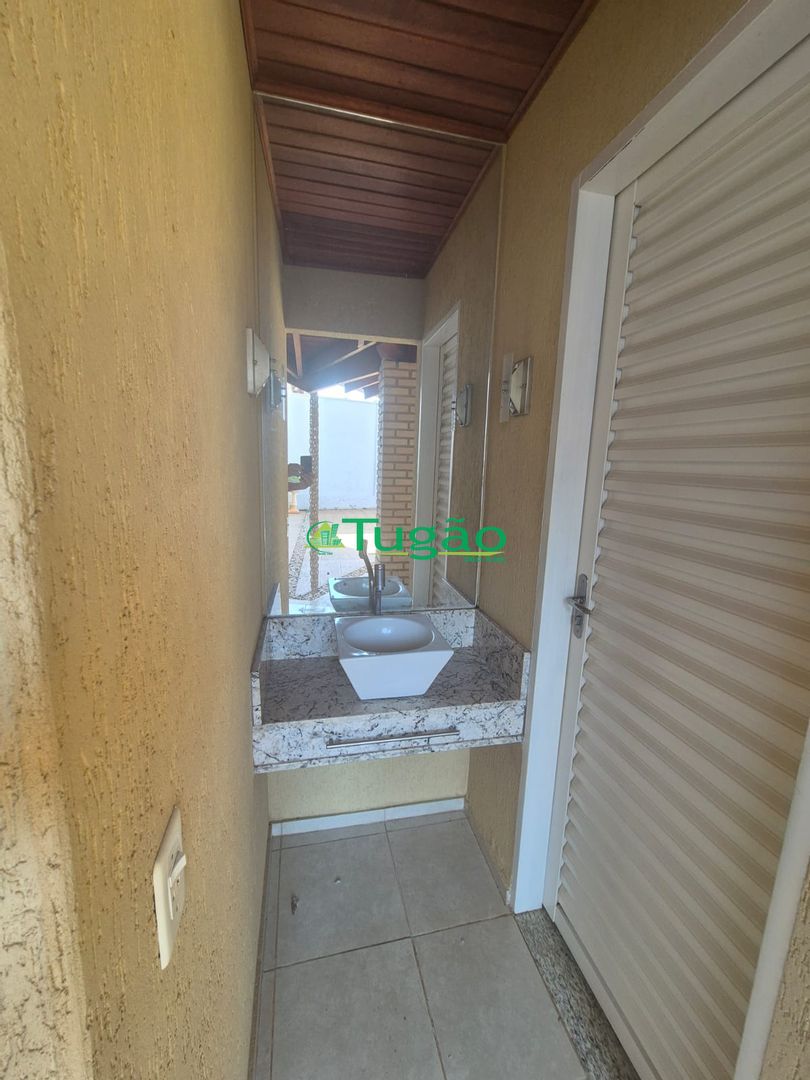 Casa com 4 quartos à venda, 280m² — foto 22 de 38