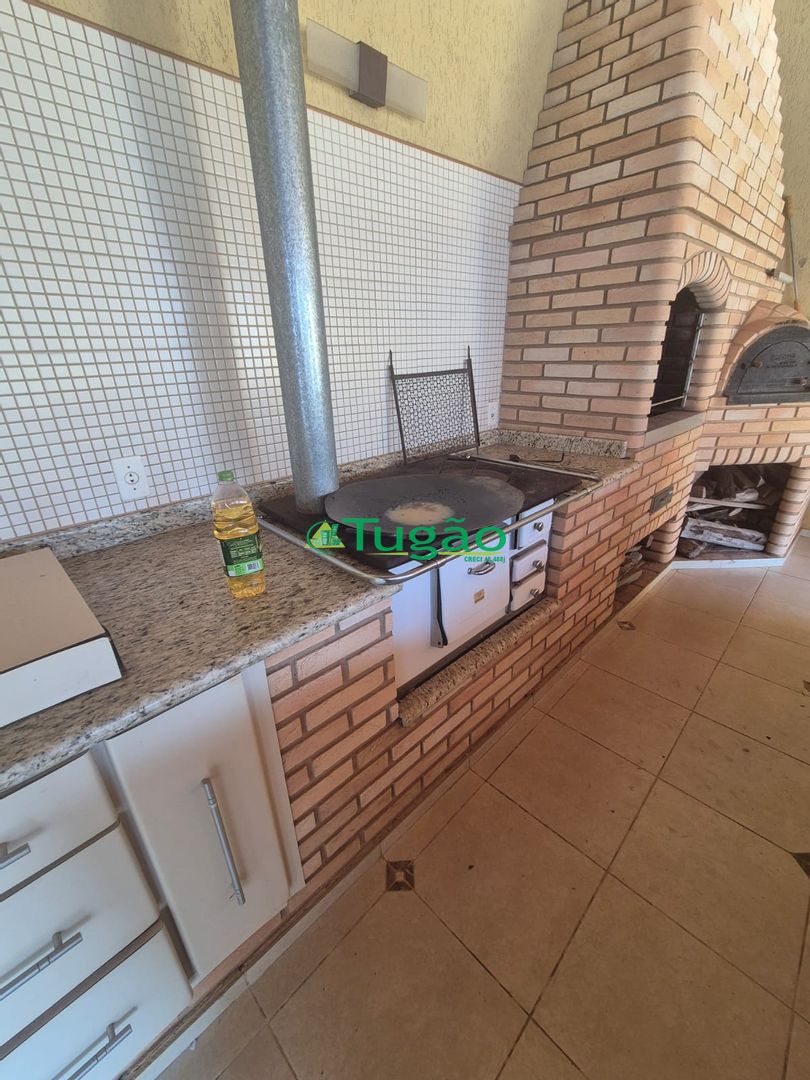 Casa com 4 quartos à venda, 280m² — foto 28 de 38