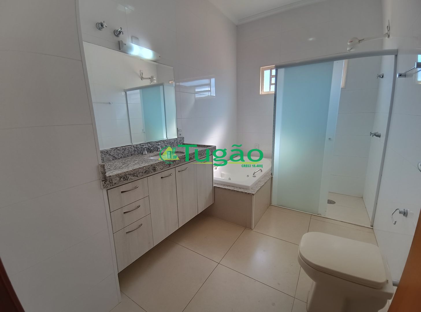 Casa com 3 quartos à venda, 300m² — foto 27 de 35