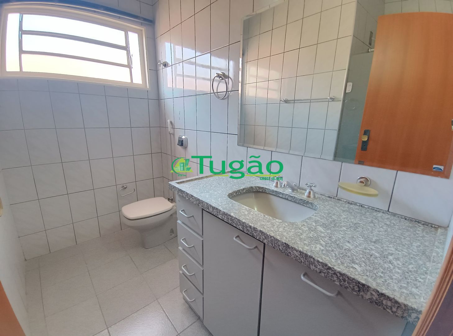 Casa com 3 quartos à venda, 300m² — foto 22 de 35