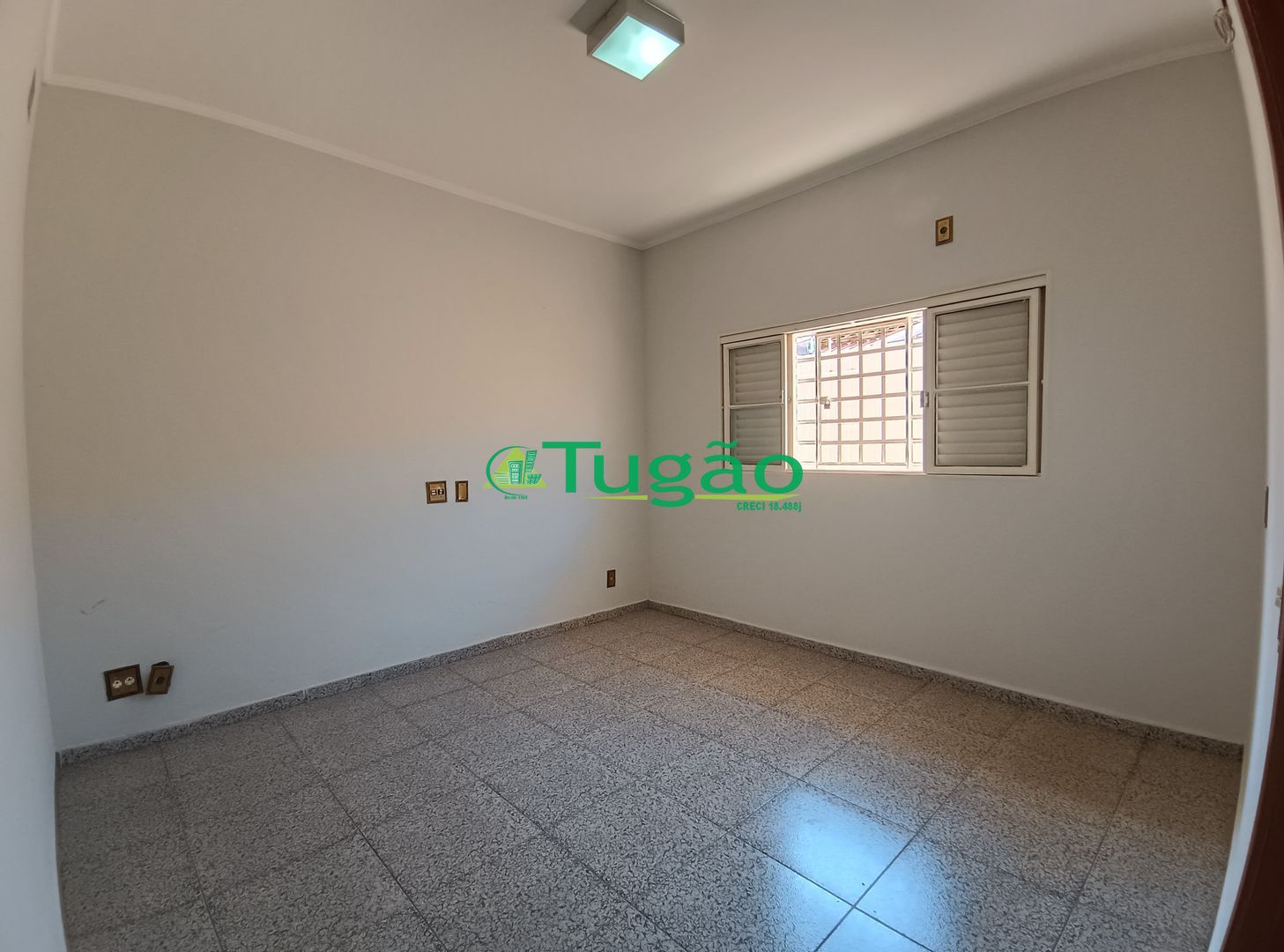 Casa com 3 quartos à venda, 300m² — foto 28 de 35