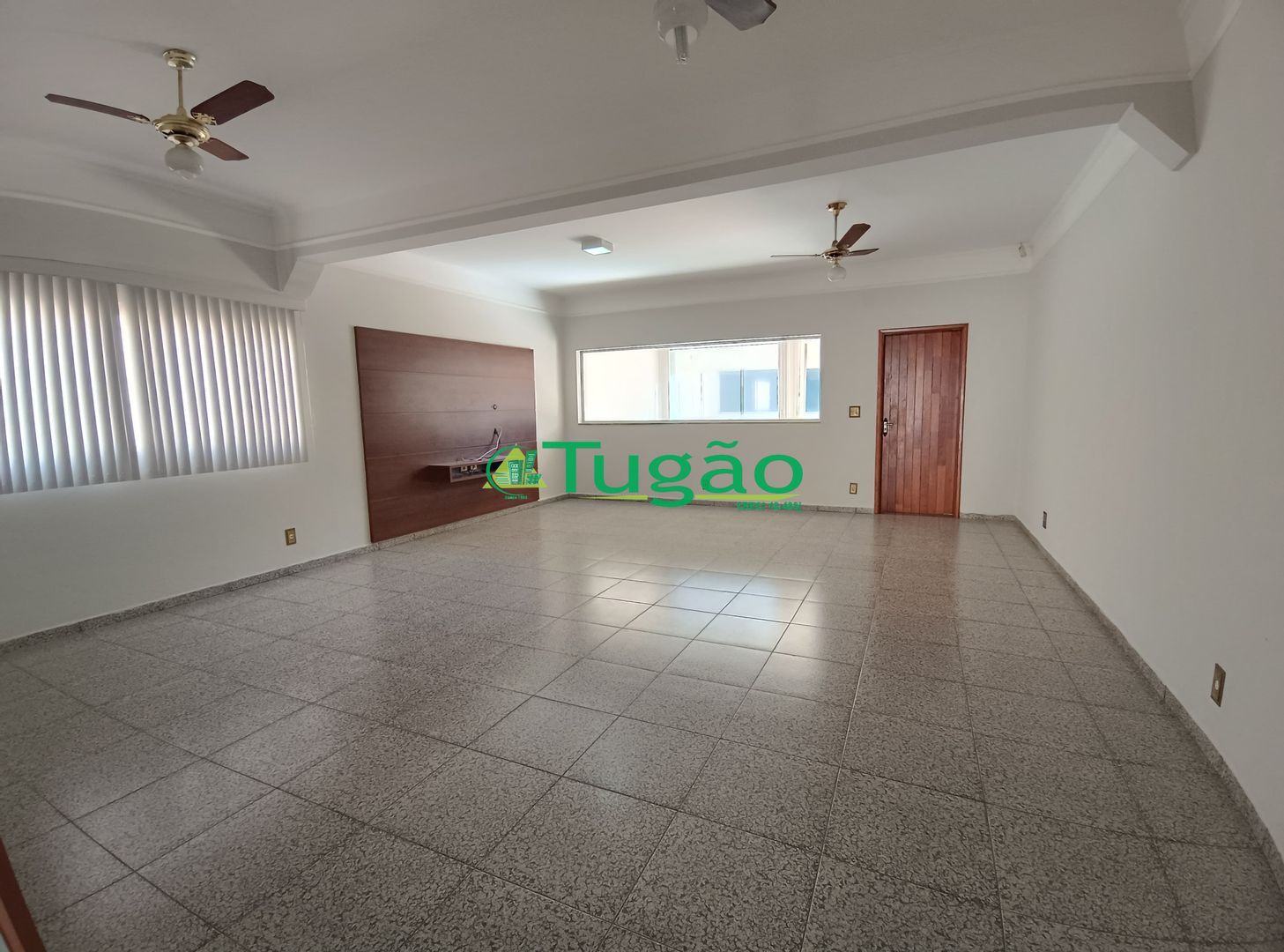 Casa com 3 quartos à venda, 300m² — foto 7 de 35