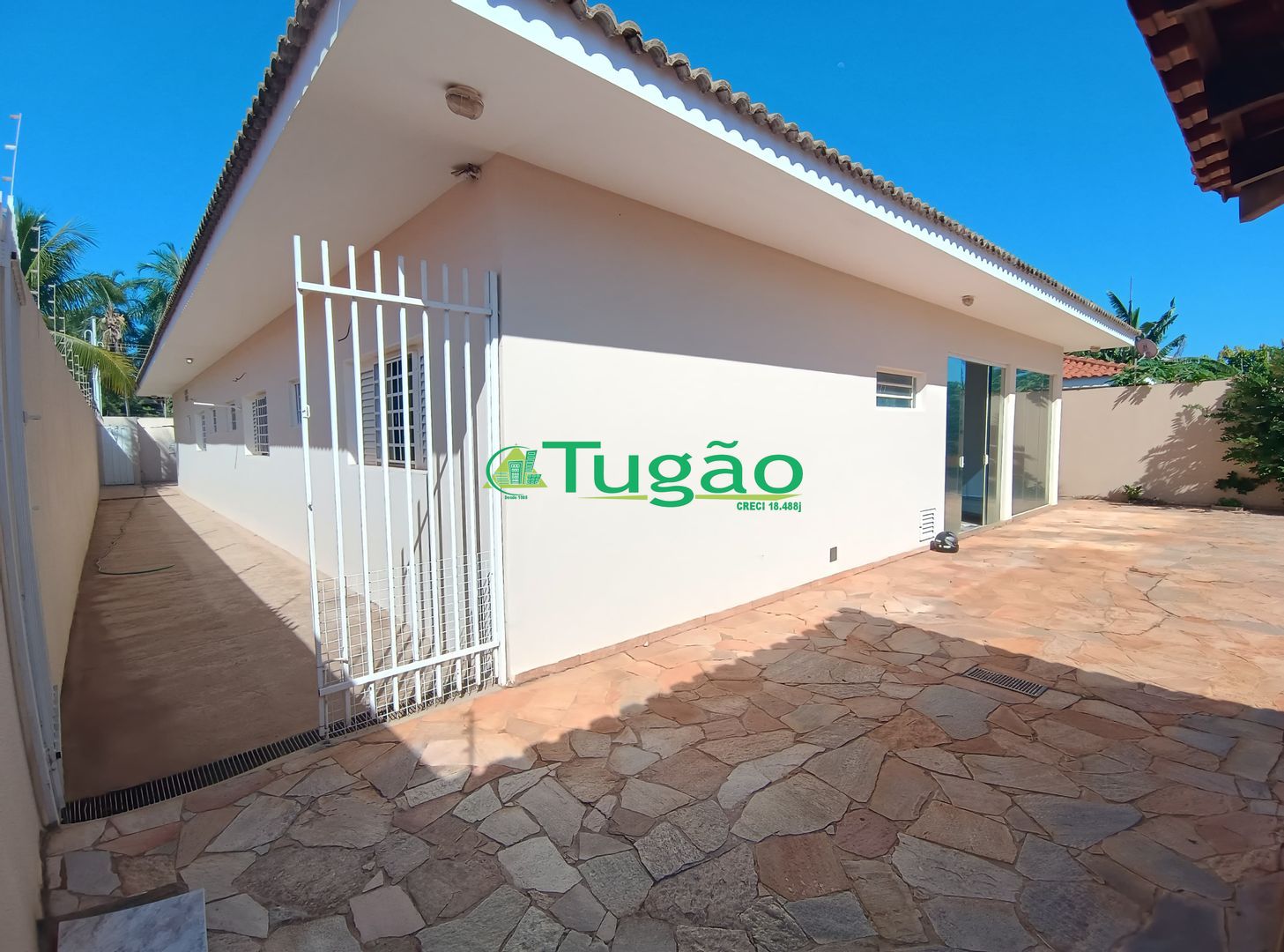 Casa com 3 quartos à venda, 300m² — foto 34 de 35