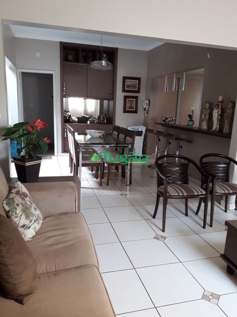 Casa com 3 quartos à venda, 175m² — foto 4 de 16