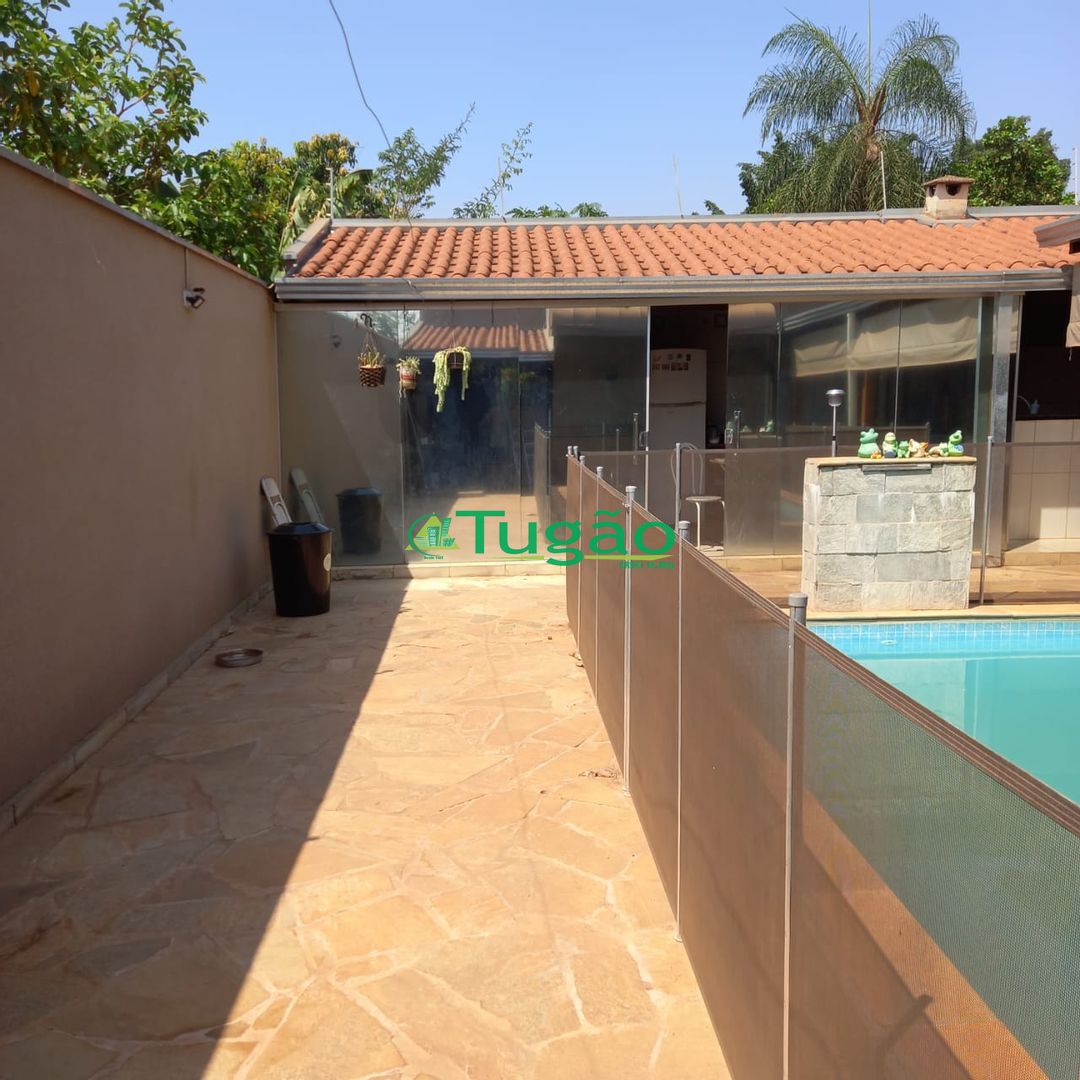 Fazenda / Sítio / Chácara com 2 quartos à venda, 160m² — foto 4 de 33