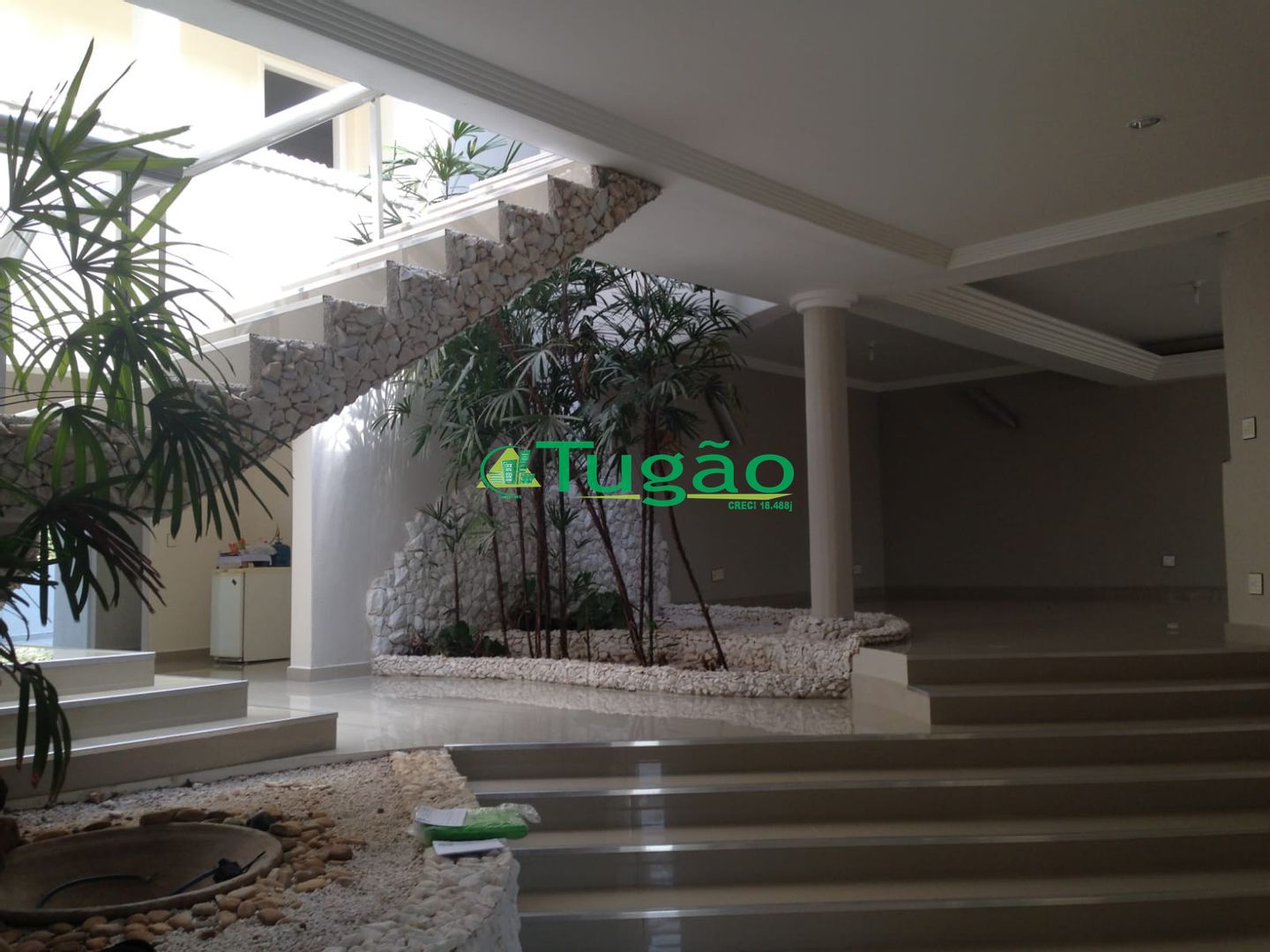 Casa de Condomínio com 4 quartos à venda, 800m² — foto 1 de 28