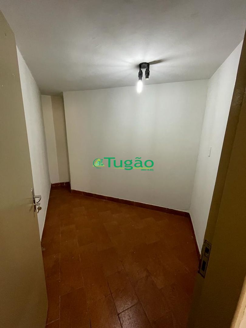 Casa com 3 quartos à venda, 184m² — foto 4 de 17