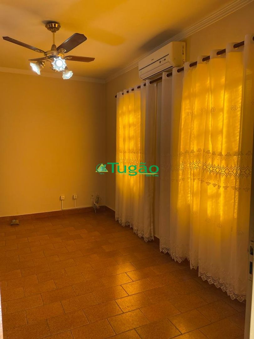 Casa com 3 quartos à venda, 184m² — foto 14 de 17