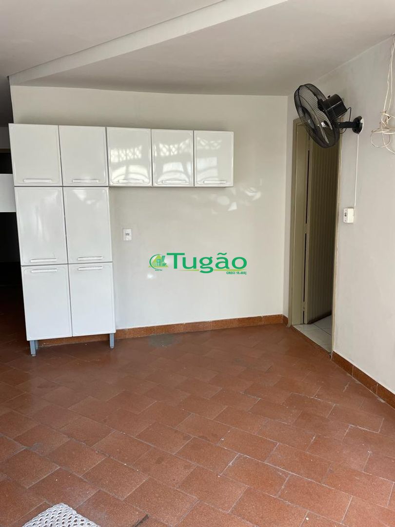 Casa com 3 quartos à venda, 184m² — foto 7 de 17