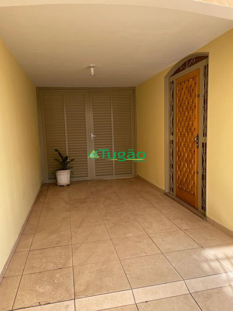 Casa com 3 quartos à venda, 184m² — foto 15 de 17