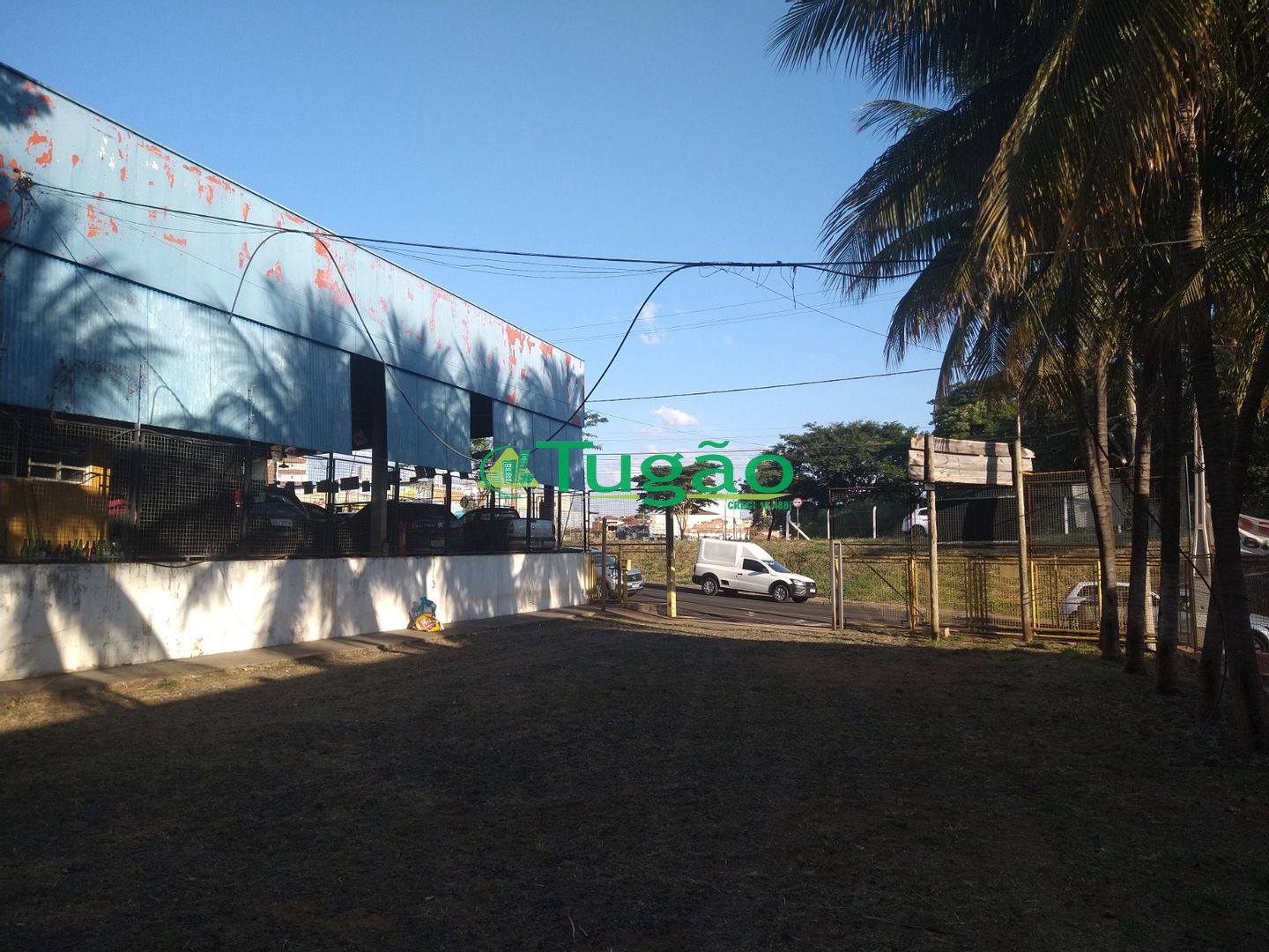 Terreno / Lote / Condomínio  à venda, 660m² — foto 1 de 9