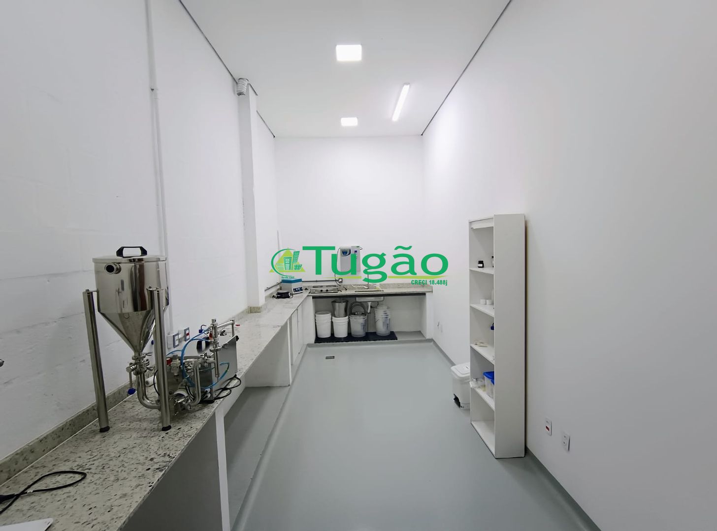 Galpão / Depósito / Armazém  à venda, 1327m² — foto 10 de 32