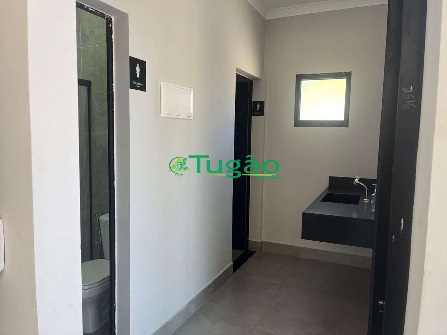 Casa de Condomínio com 4 quartos à venda, 300m² — foto 2 de 14
