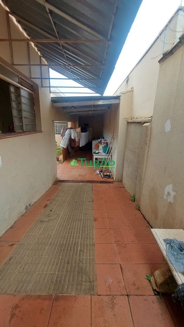 Casa com 5 quartos à venda, 345m² — foto 19 de 24