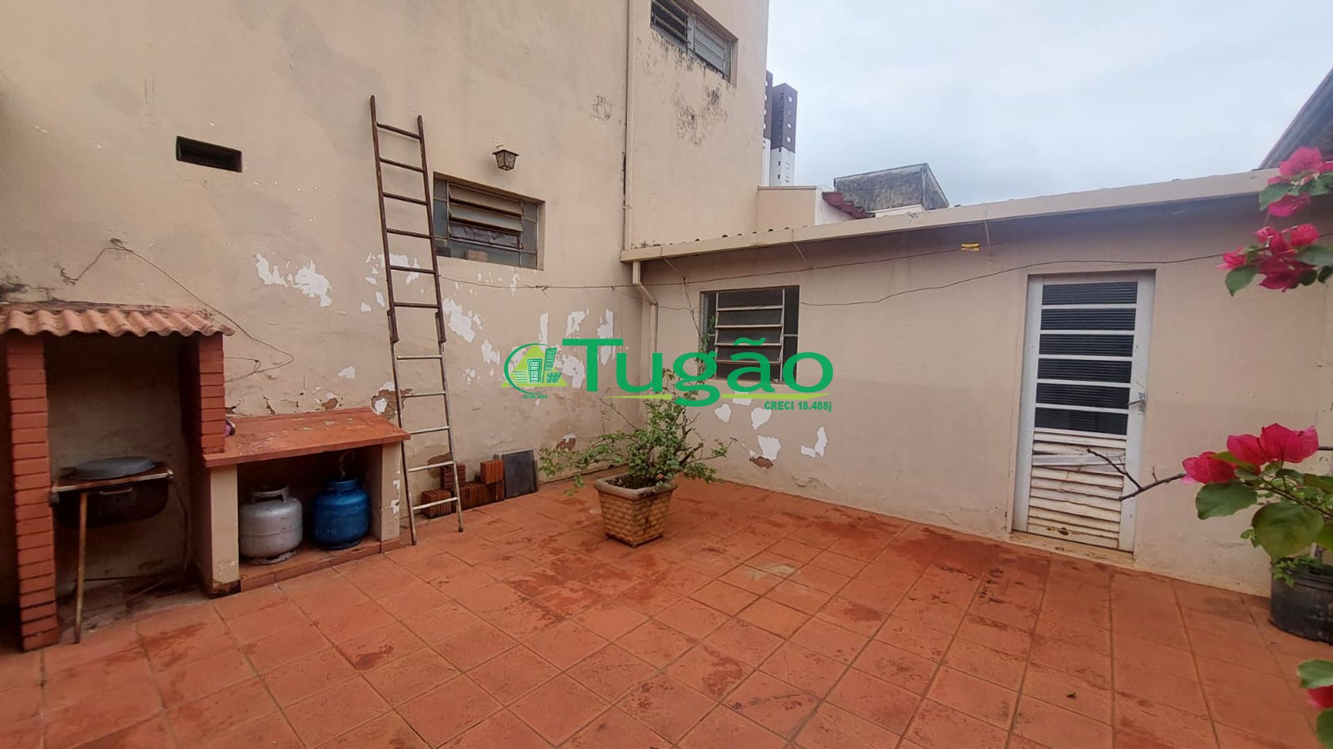 Casa com 5 quartos à venda, 345m² — foto 23 de 24