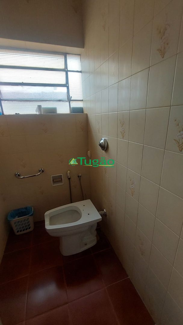 Casa com 5 quartos à venda, 345m² — foto 16 de 24