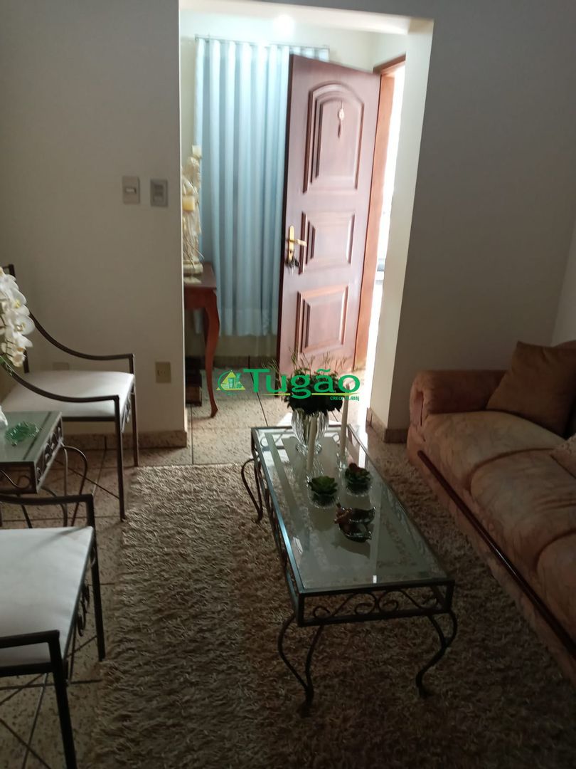 Casa com 3 quartos à venda, 181m² — foto 9 de 16