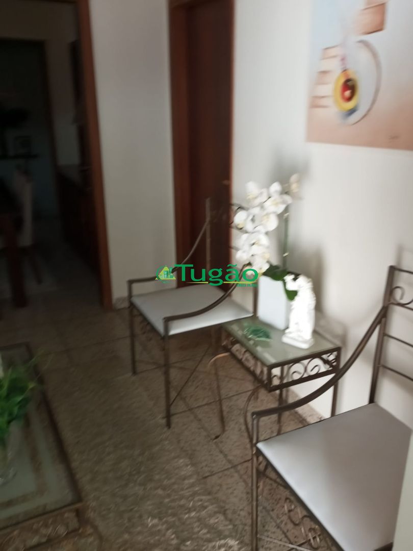 Casa com 3 quartos à venda, 181m² — foto 11 de 16