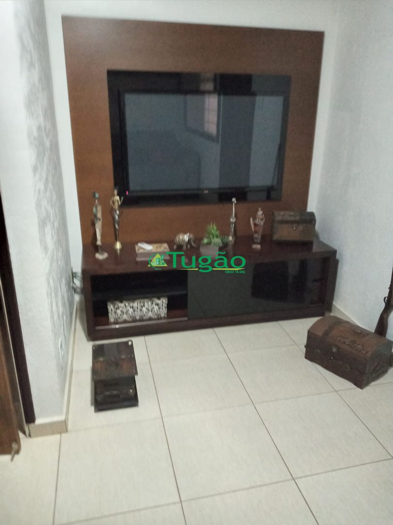 Casa com 3 quartos à venda, 181m² — foto 8 de 16