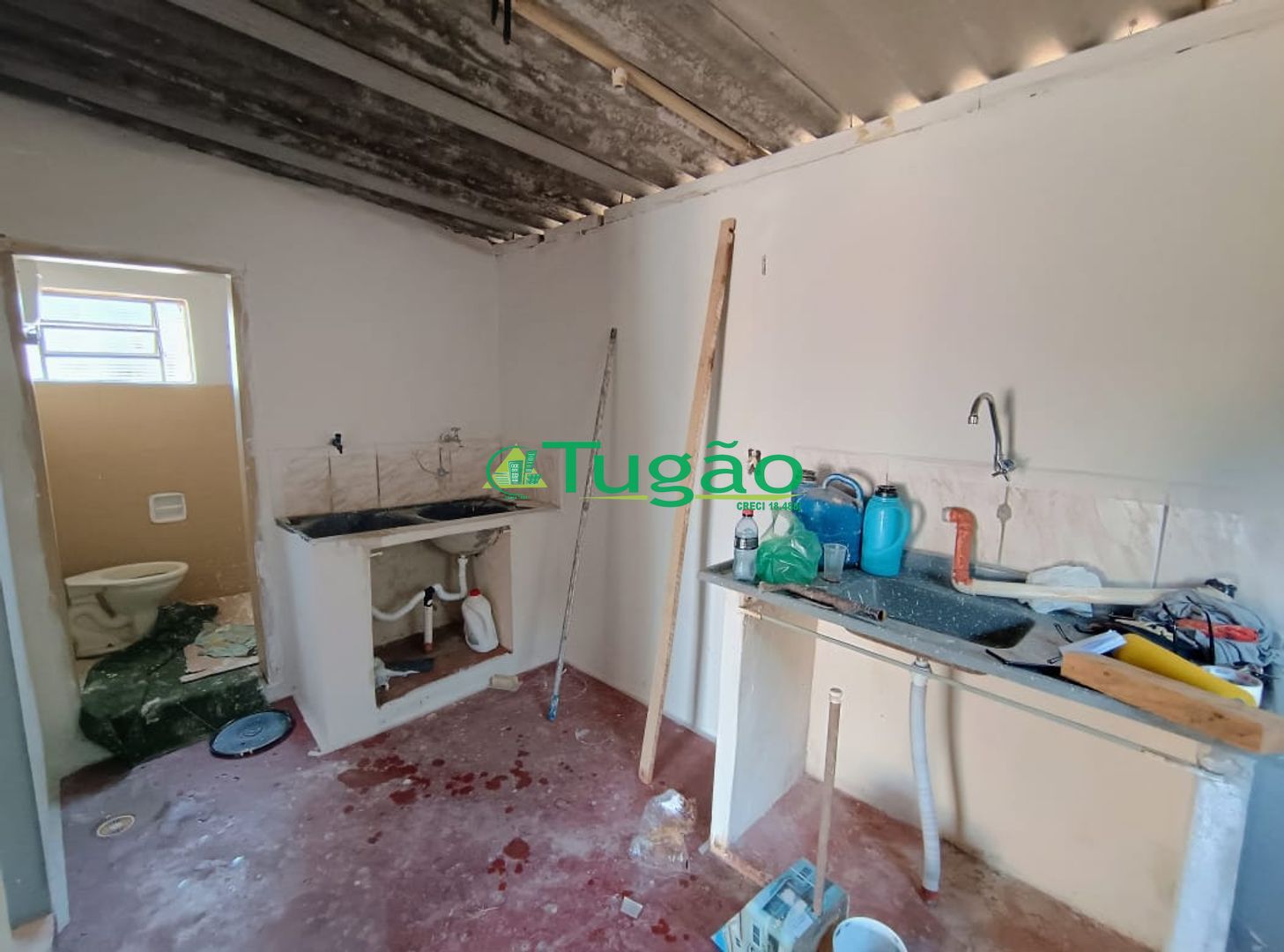 Casa com 2 quartos à venda, 105m² — foto 2 de 12